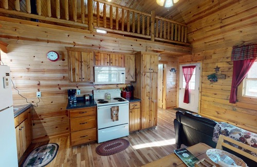 McArthur Cabin | Cabins In Hocking - Fireflies Hollow