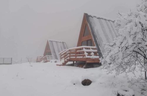 Tsageri House | Cabins Tvishi Near Khvamli Mountain