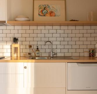 Trevallyn House | Cable's Landing, stunning heritage home near the Cataract Gorge and CBD