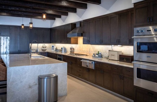 Pedregal Villa | Cabo San Lucas 5 Bedroom Villa w Ocean Views, Infinity Pool at Quivira