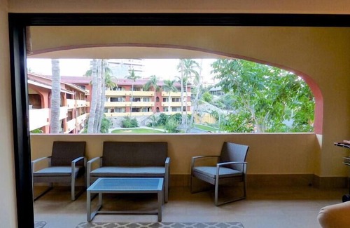 El Medano Ejidal Condo | Cabo Wave Condos 304