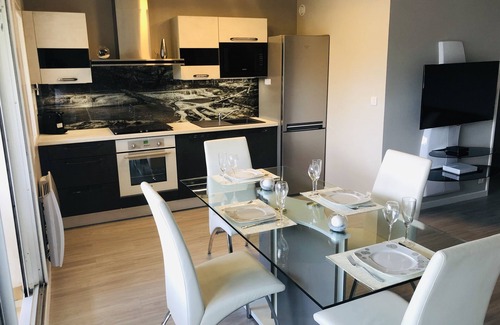 Cabourg Apartment | Cabourg Aprt spacious - 100M beach/600M downtown - Refurbished - Internet