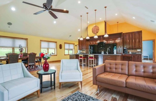 Berkeley Springs House | Cacapon Cottage-Pet Friendly