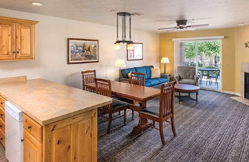 St. George Resort | Cactus gardens, sandstone spires and rich pioneer history!