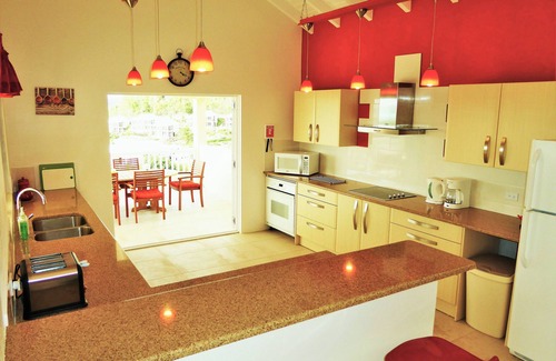 Bolans Villa | Cactus House - Luxury & convenience with absolute privacy.