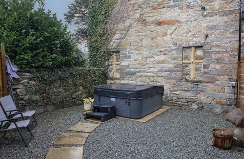 Dolgellau Cottage | CADER COTTAGE, pet friendly, character holiday cottage in Dolgellau