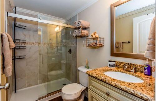 Townsend Hotel | Cades Cove Landing Condo-Little River Loft