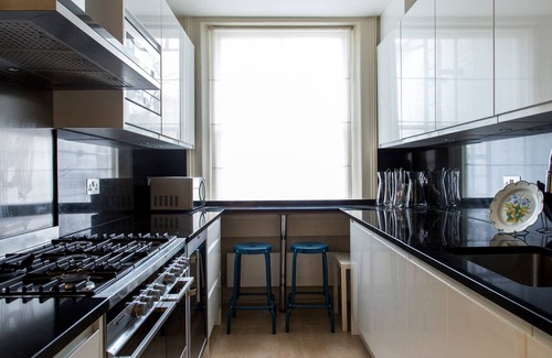 Belgravia Apartment | Cadogan Place IV by onefinestay