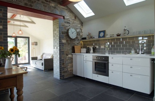 Aberystwyth House | Cae Cefn - One Bedroom House, Sleeps 2