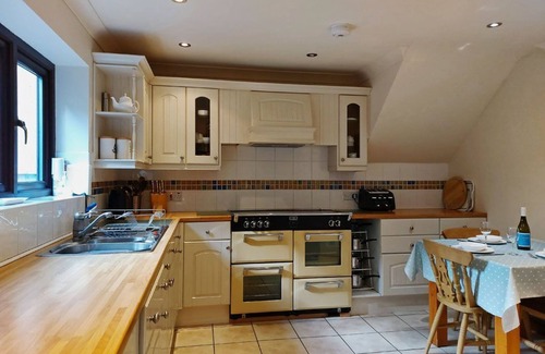 Dolgellau House | Caer Dderwen 'Oak Field' Family Home in Dolgellau