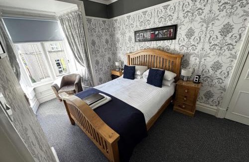 Bont Newydd House | Caer Menai
