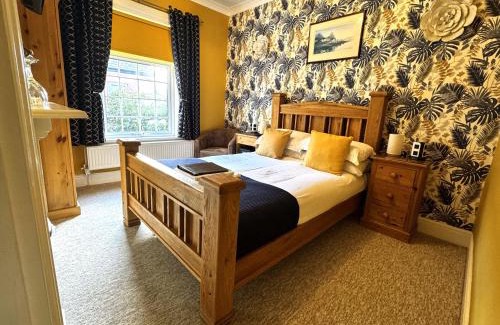 Bont Newydd House | Caer Menai
