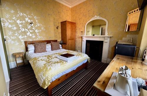 Bont Newydd House | Caer Menai