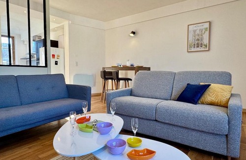 Barbatre Apartment | Café des Arts Sur la Voie des Sacres