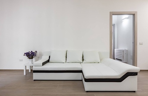 Is Mirrionis Apartment | Cagliari - Malachi's Modern Apartment!