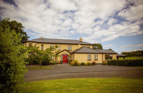 Newmarket on Fergus Bed & Breakfast | Cahergal Farmhouse B&B