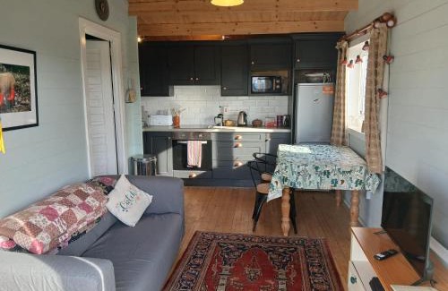 Broadford Ski Chalet | Caherhurley Cabin