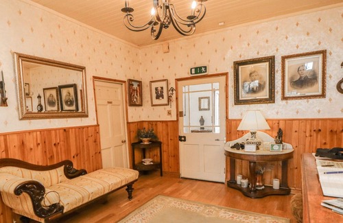 Dungarvan Cottage | CAIRBRE HOUSE, family friendly in Dungarvan, County Waterford