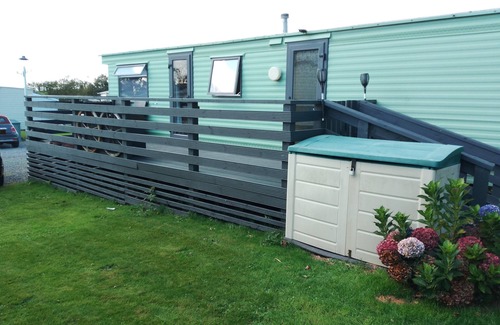 Cairnryan House | Cairnryan Loch View - Close to both Ferry Ports to N. Ireland