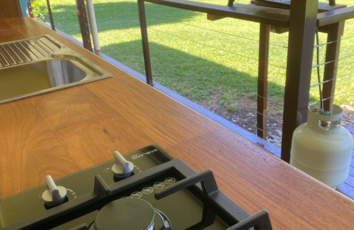 Redlynch House | Cairns PET FRIENDL THE HOMESTEAD: Redlynch Pet fees apply Kitchenette YES