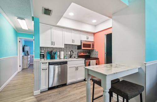 Sunset Beach Condo | Cake by the Ocean - Sugar Sand Beach Getaway -3 Sisters Getaways #5