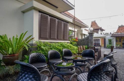 Surakarta Hotel | Cakra Homestay Solo Mitra RedDoorz