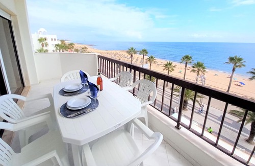 Cavacos Apartment | Calçadão- Sea Front, Magnificent View, Spacious and Cozy