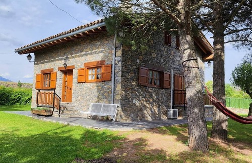El Pont De Bar Cottage | Cal Pujol by Rural House