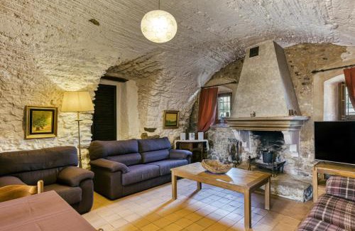 Llampaies House | Cal Secretari Rural de Can Gat Vell
