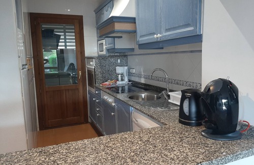Cala d'Or Apartment | Cala D'Or Beautiful modern apartment, private garden, BBQ, swimming pools, beach