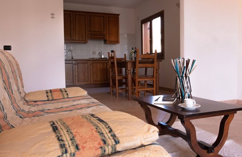 Sos Alinos Apartment | Cala Viola Trilo 1.5Km From The Beach, Orosei, Italy