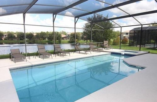Calabria House | Calabria Lakeside Villa With Pool And Spa Near Disney