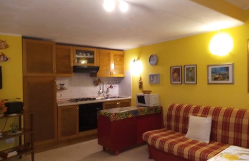 Santa Margherita di Pula House | Calaverde - S. Margherita-Pula: 200mt from the beach - house with garden