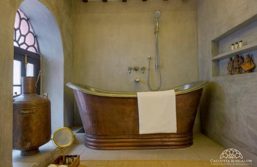 Shyambazar Bed & Breakfast | Calcutta Bungalow