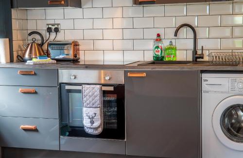 Inverness Apartment | Caledonian Canal Studio