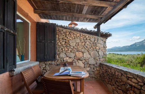 Porto Rotondo Apartment | Caletta 53 - seaside flat with pool and tennis court