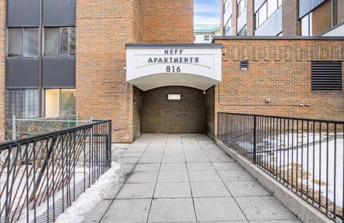 Downtown Calgary Apartment | Calgary Hideaway: Modern Studio in City Center