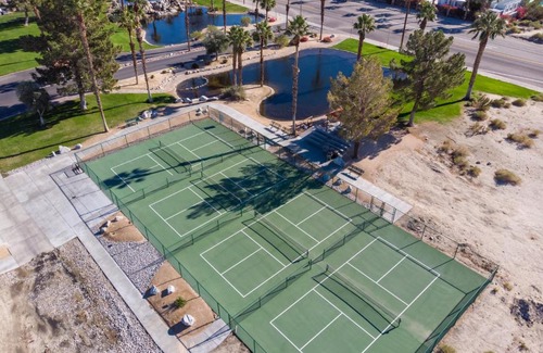 Desert Hot Springs Resort | Caliente Springs Mineral Hot Springs Resort-Adults Only