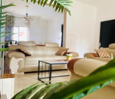 Tignere House | California Guest House
