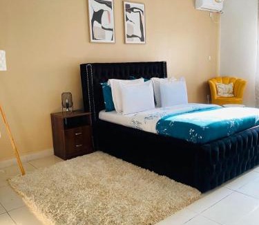 Tignere House | California Guest House