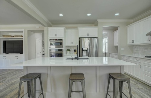 Lincoln House | California Poolside Paradise