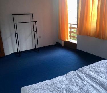 Nozicko Apartment | CALIFORNIA Rooms