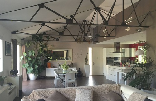Les Camoins Villa | California-style villa