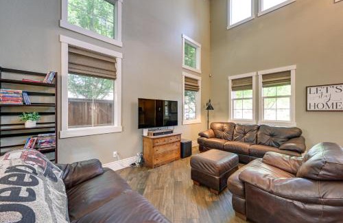 Visalia House | California Vacation Rental with Private Pool and Patio