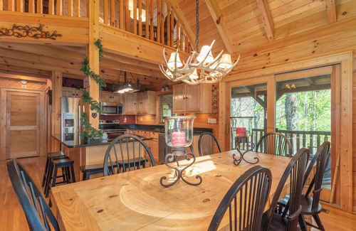 Maggie Valley Cabin | Call of the Wild/2 Side-By-Side Cabins/Sleeps 25/Hot Tubs/Fire Pits/Pool Table