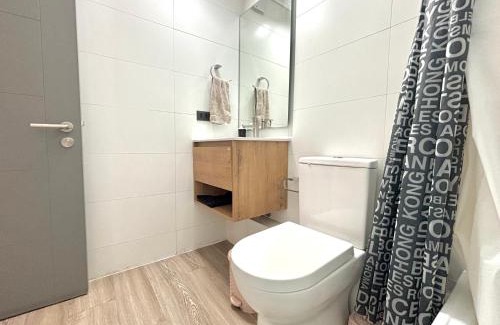 Downtown Santiago Apartment | Calle Bulnes I Parking I Wifi