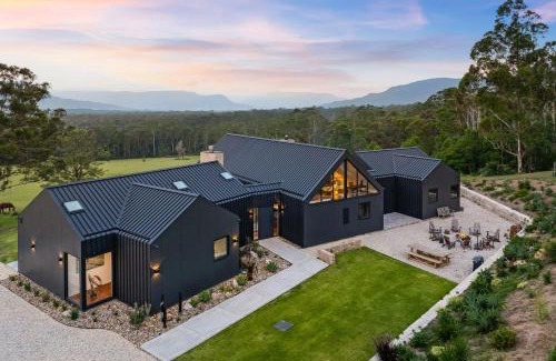 Kangaroo Valley House | Cally Mill Farm, Kangaroo Valley
