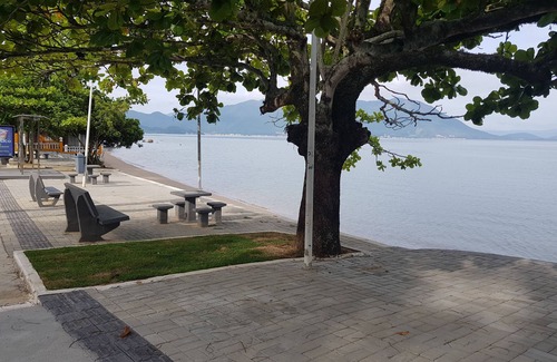 Ribeirao da Ilha House | Calm and beautiful beaches
