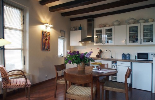 Old Town Apartment | Calm And Bright Apartment Rental, Tours Center, Cathedral