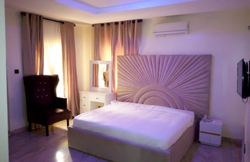 Ajah Hotel | Calm and Cozy hotel/apartment with game room